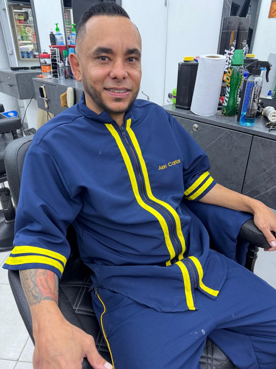 Juan Carlos Restrepo — Experto en Barbería